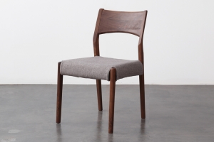 dism-chair-02
